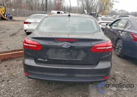 2018 Ford Focus S из США, поврежденный, VIN 1FADP3E24JL291746